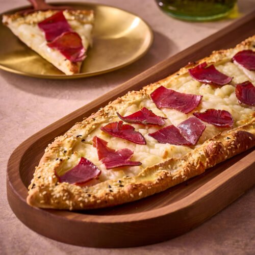 Pastami Pide