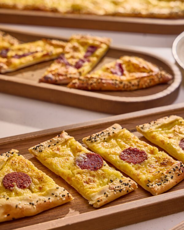 Pide Sausage and eggs